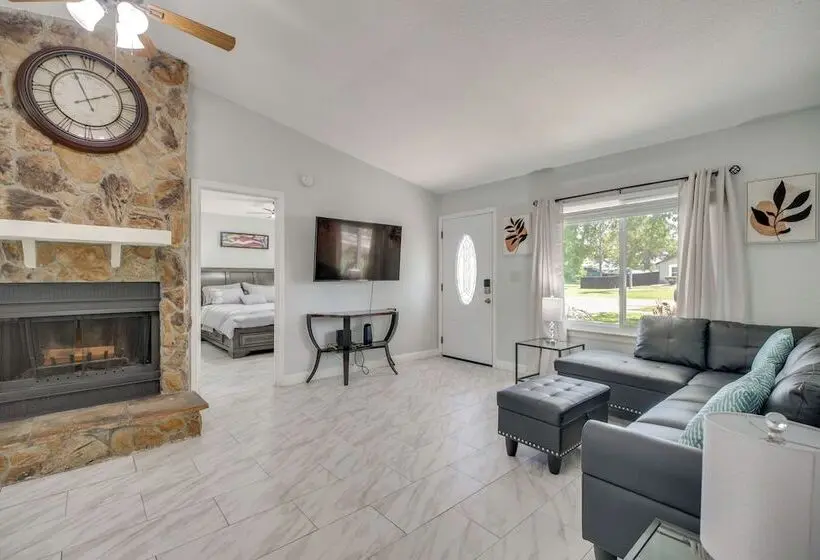 Large Yard, Porch! Pet Friendly Home In Palm Bay