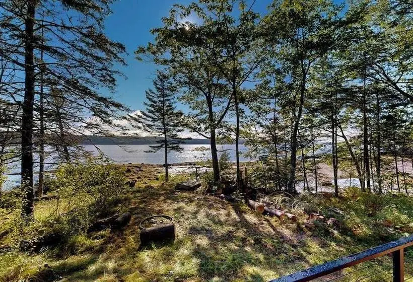 Modern Maine Cottage With River Views, Deck, And A Convenient Washer/dryer