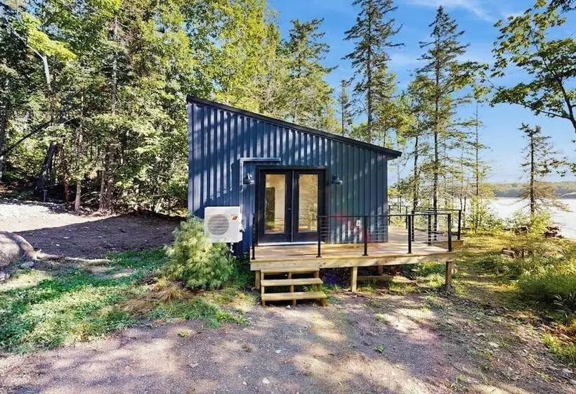 Modern Maine Cottage With River Views, Deck, And A Convenient Washer/dryer