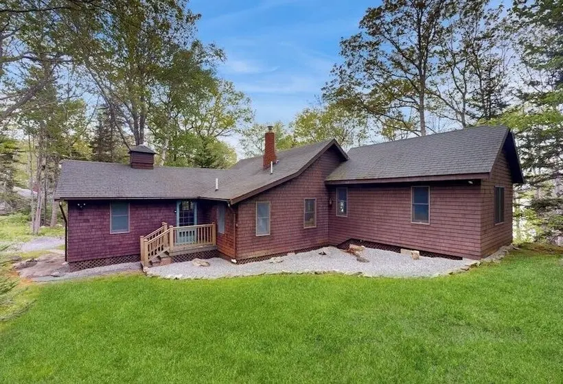 River View Home W/ Lovely Deck, Views & Fireplace