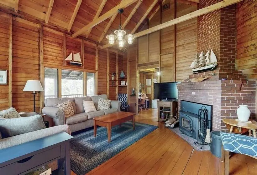 River View Home W/ Lovely Deck, Views & Fireplace