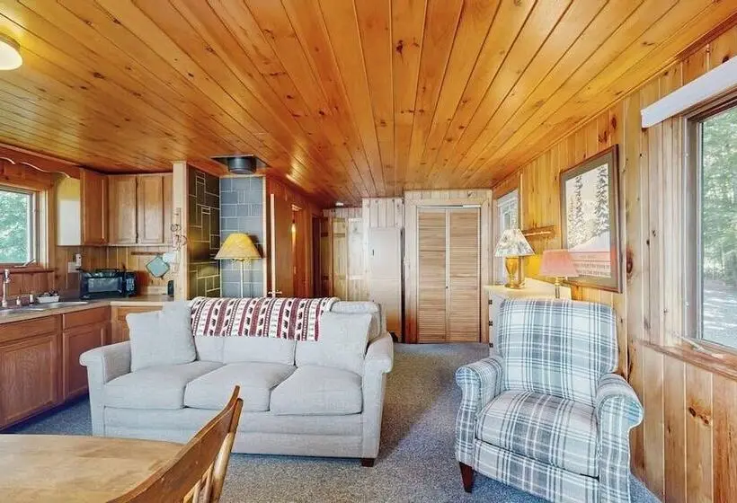 Cozy Lakefront Cottage With Dock, Mountain Views, Peaceful Location
