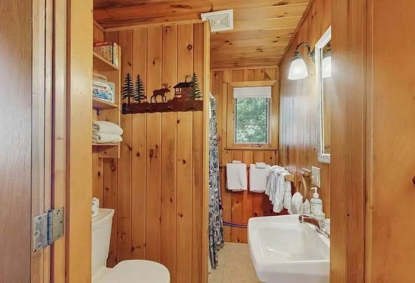 Cozy Lakefront Cottage With Dock, Mountain Views, Peaceful Location