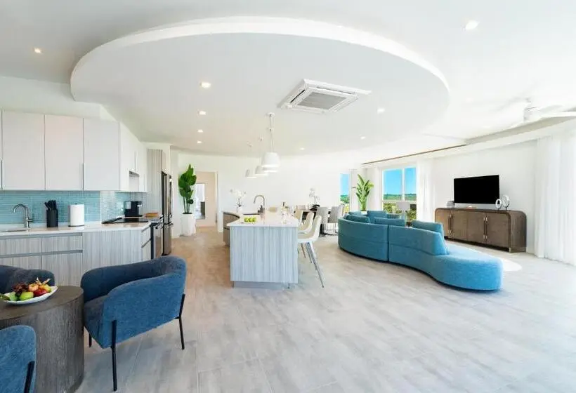 هتل Ellipse Resort Grace Bay