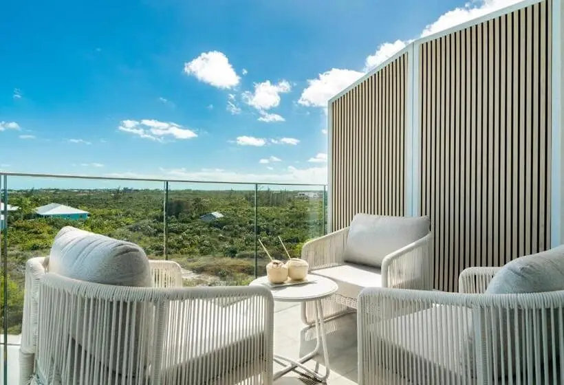 هتل Ellipse Resort Grace Bay