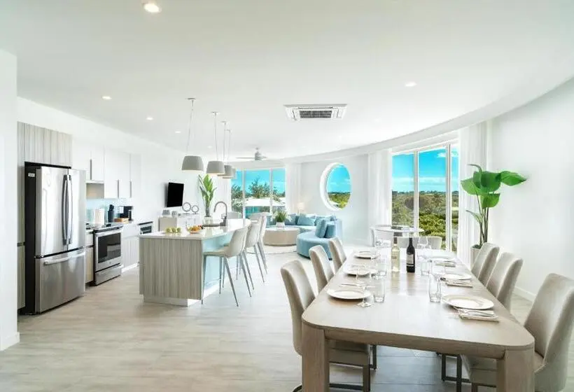 هتل Ellipse Resort Grace Bay