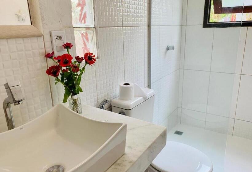 Hostel Salamandra Guest House