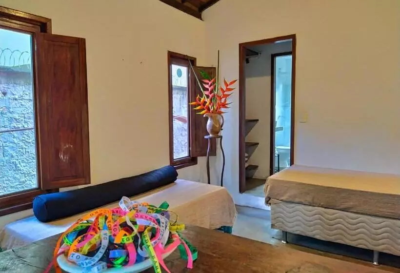 هاستل Salamandra Guest House