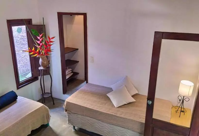 هاستل Salamandra Guest House