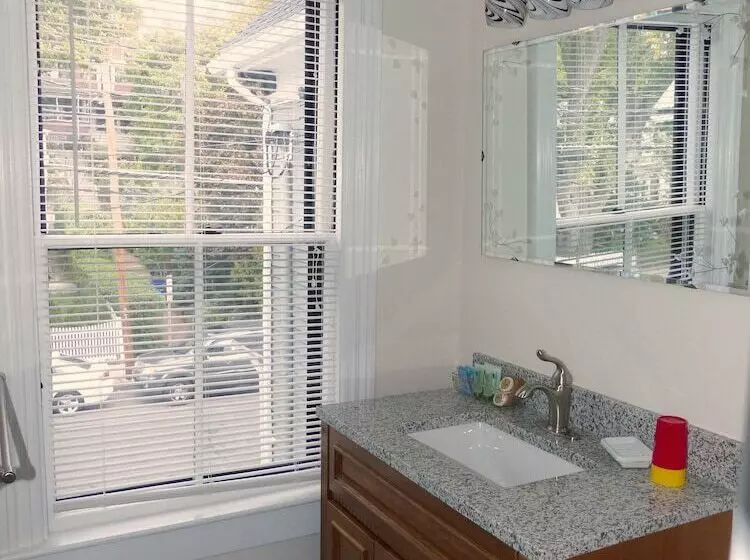 Aamiaismajoitus (B&B) Davis Square Inn