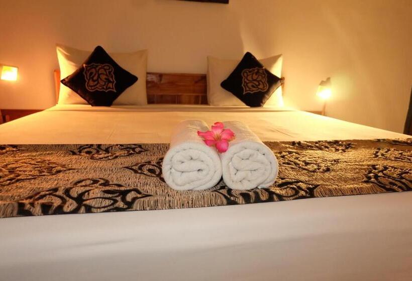 פנסיון Suba Homestay