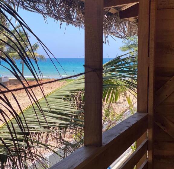 אתר נופש Memo's Beach