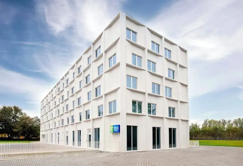 Hotelli Holiday Inn Express & Suites Ghent By Ihg