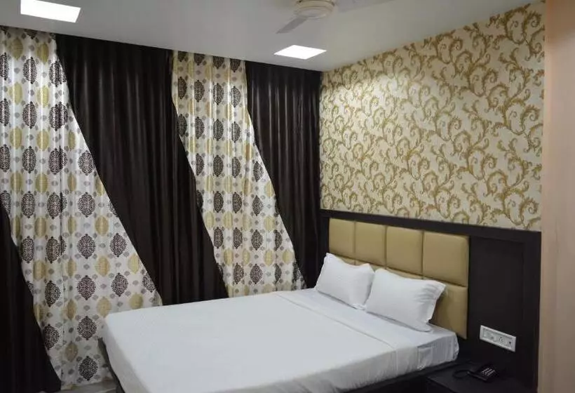 Hotel Olive Suites