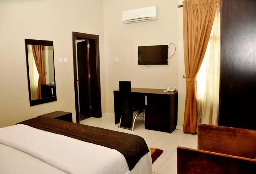 Hotel Roswell Tipton Apartments