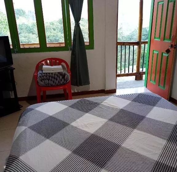 ペンション Hostal Bamboo