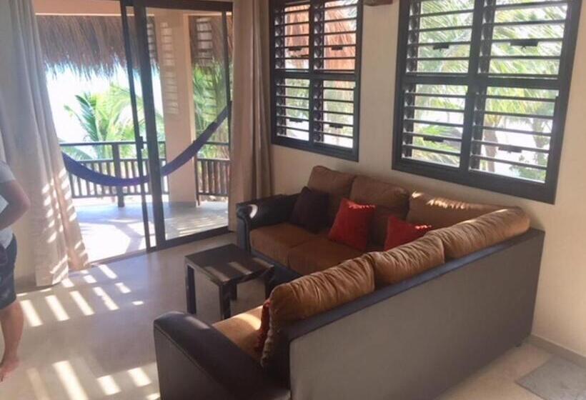 استراحتگاه Nah Uxibal Villa And Casitas