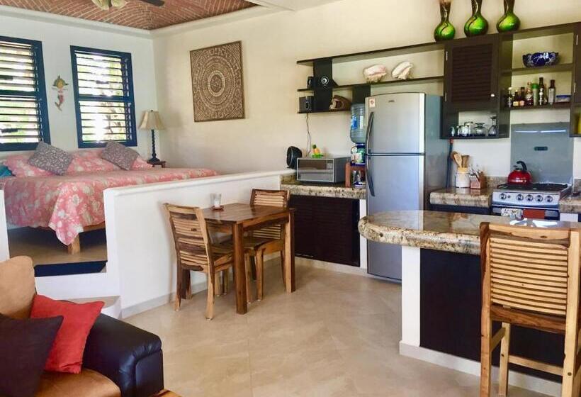 استراحتگاه Nah Uxibal Villa And Casitas