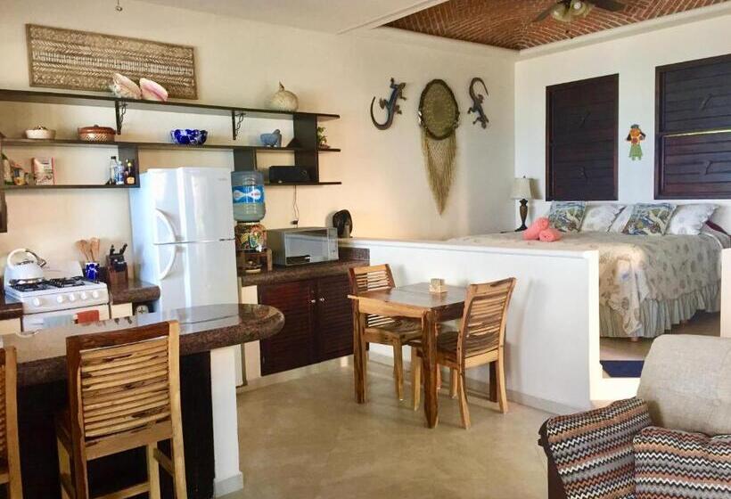 استراحتگاه Nah Uxibal Villa And Casitas