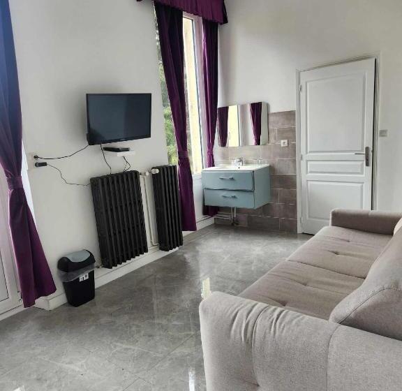 צימר Château De La Rocherie