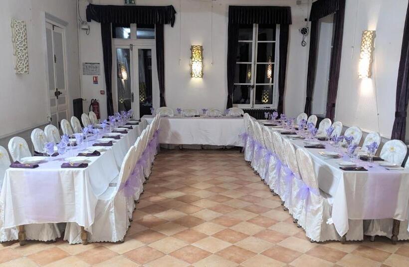 צימר Château De La Rocherie