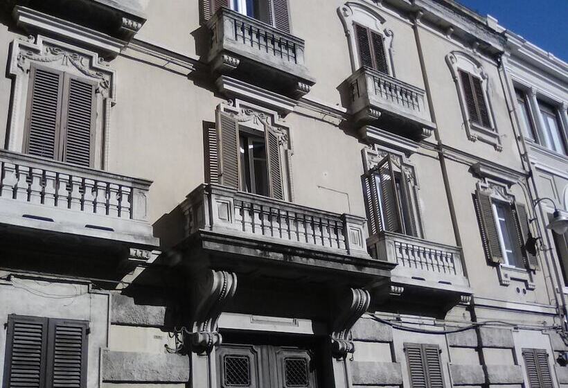 تختخواب و صبحانه Guest House 73