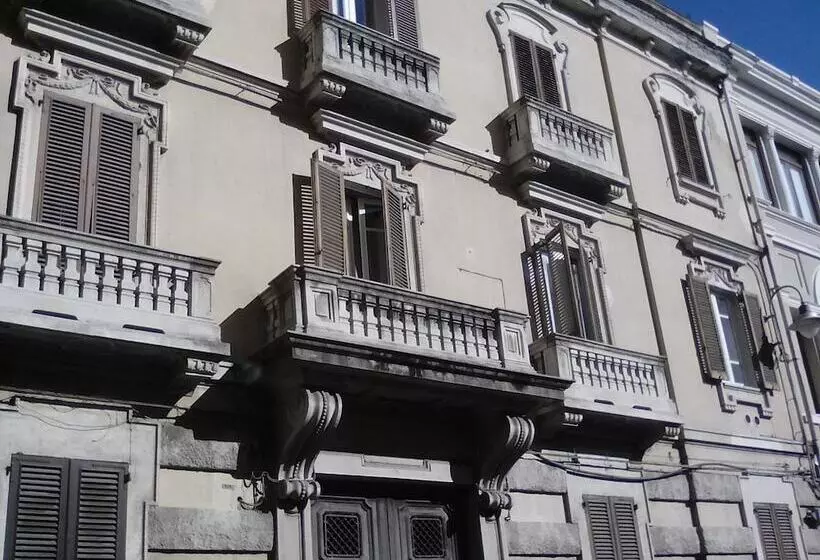 تختخواب و صبحانه Guest House 73