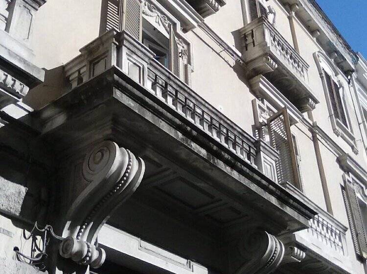 تختخواب و صبحانه Guest House 73