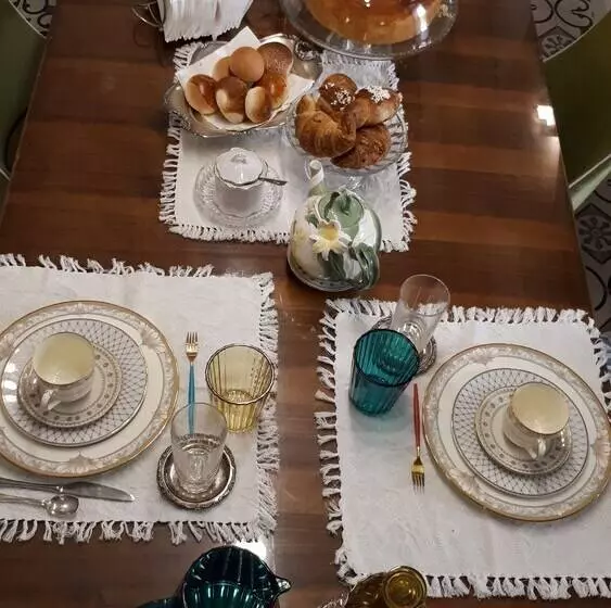 تختخواب و صبحانه Guest House 73