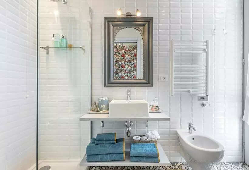 تختخواب و صبحانه Guest House 73