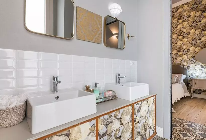 تختخواب و صبحانه Guest House 73