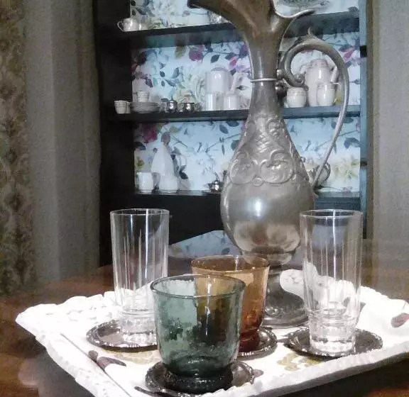 تختخواب و صبحانه Guest House 73