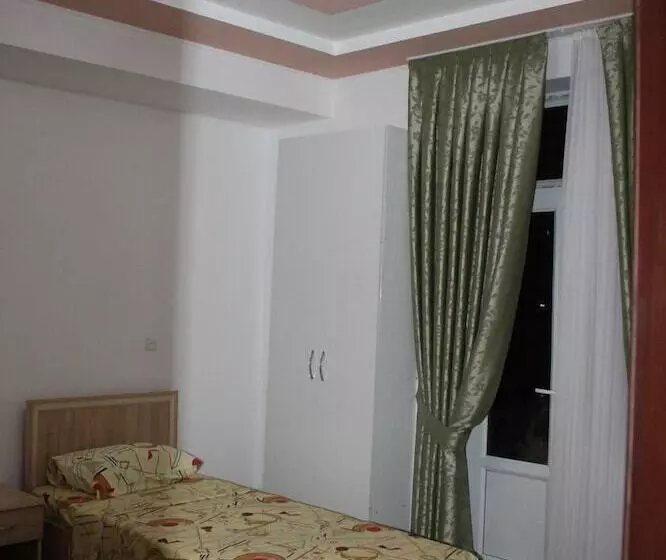 Daryo Hostel
