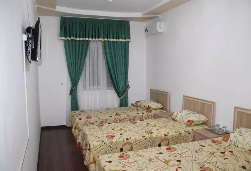 Daryo Hostel