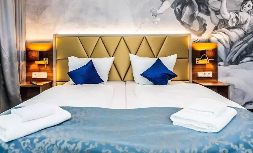 ホテル Best Western Plus Royal Suites
