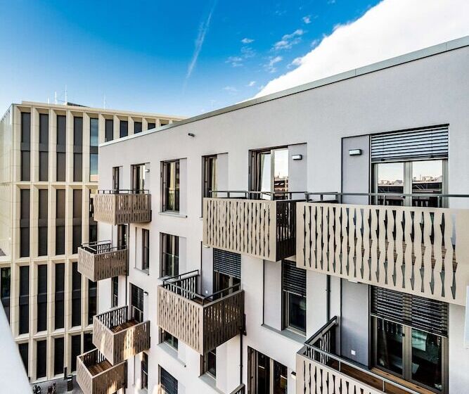 فندق Best Western Plus Royal Suites