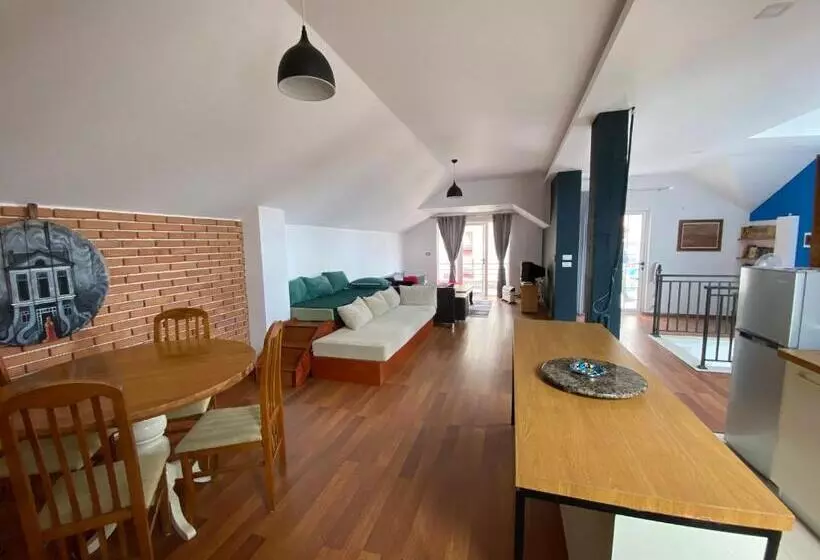 پانسیون Vila Topciu