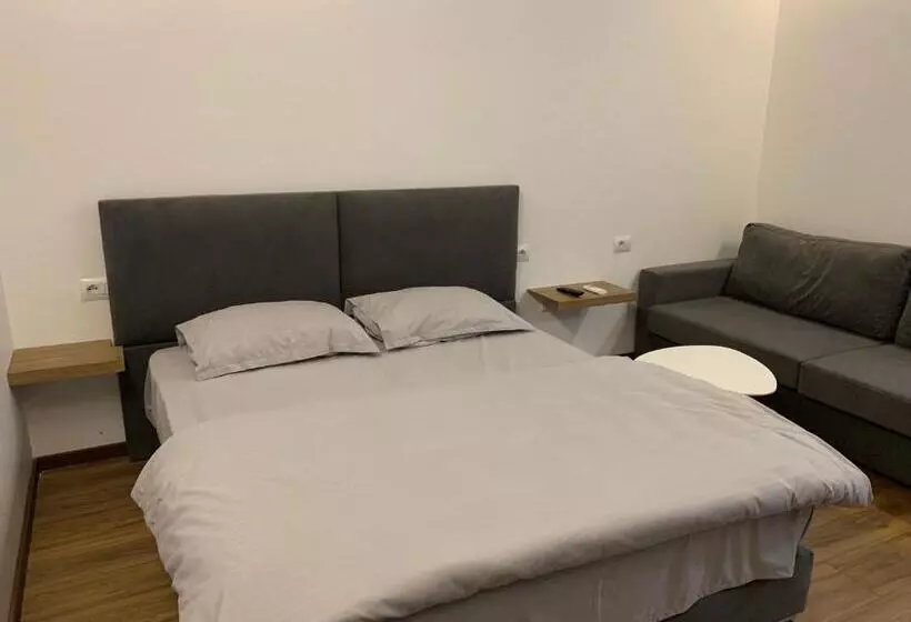 پانسیون Vila Topciu