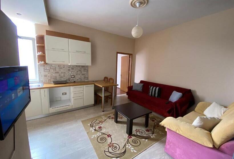 ペンション Vila Topciu