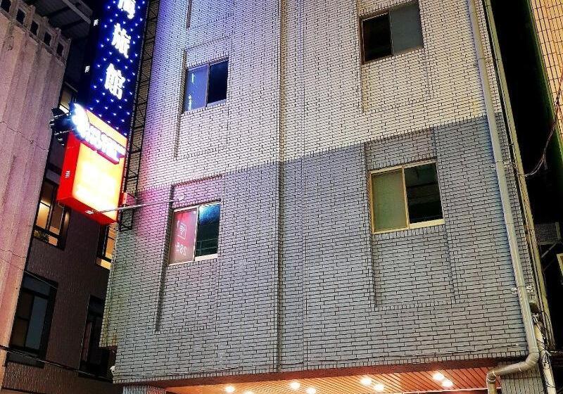 هاستل Blue Ocean