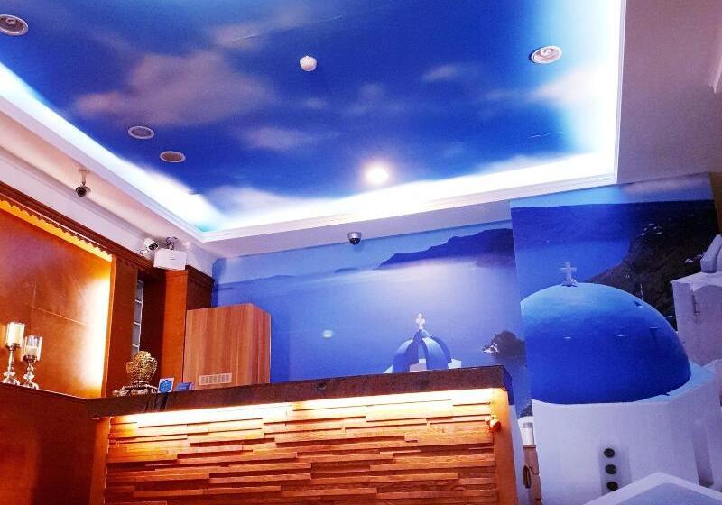 هاستل Blue Ocean