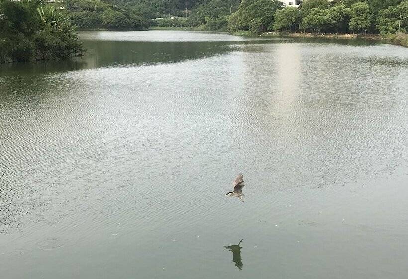 هاستل Gin Lon Lake Motel