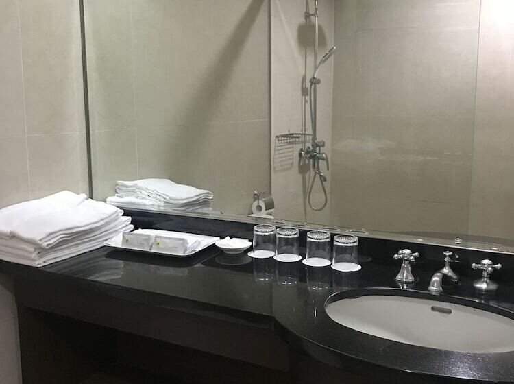 هاستل Gin Lon Lake Motel