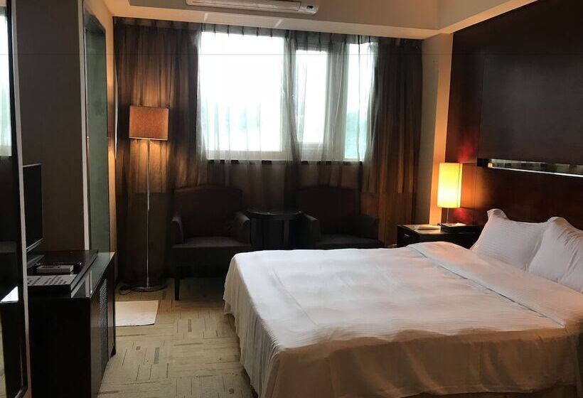 هاستل Gin Lon Lake Motel