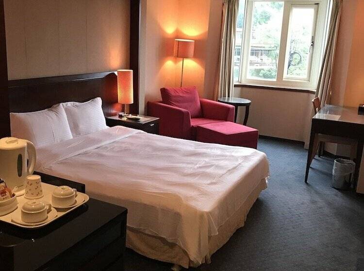 هاستل Gin Lon Lake Motel