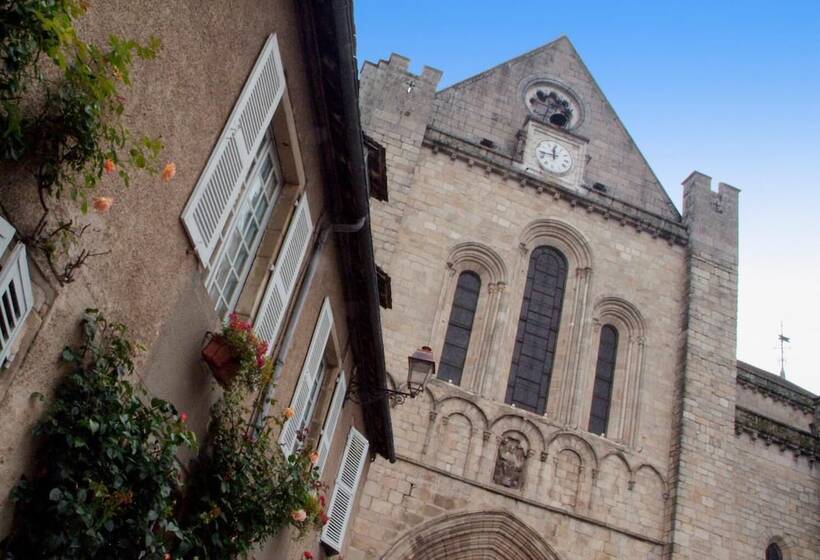 مبيت وإفطار Maison Du Moulinassou