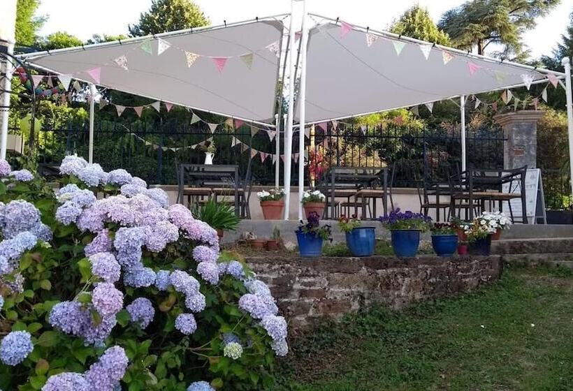 مبيت وإفطار Maison Du Moulinassou