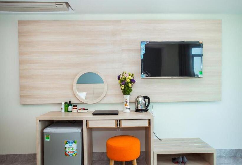 Moonlight Bay Hotel & Apartment