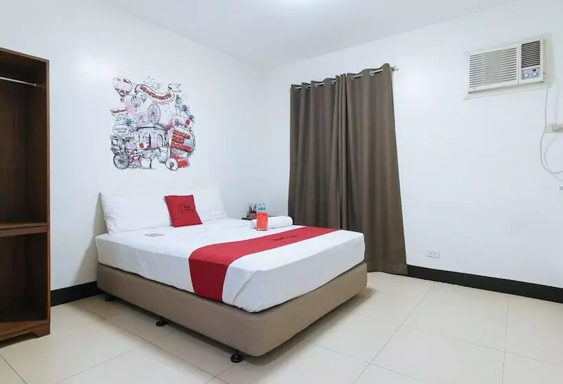 هتل Reddoorz Plus At Edsa Congressional