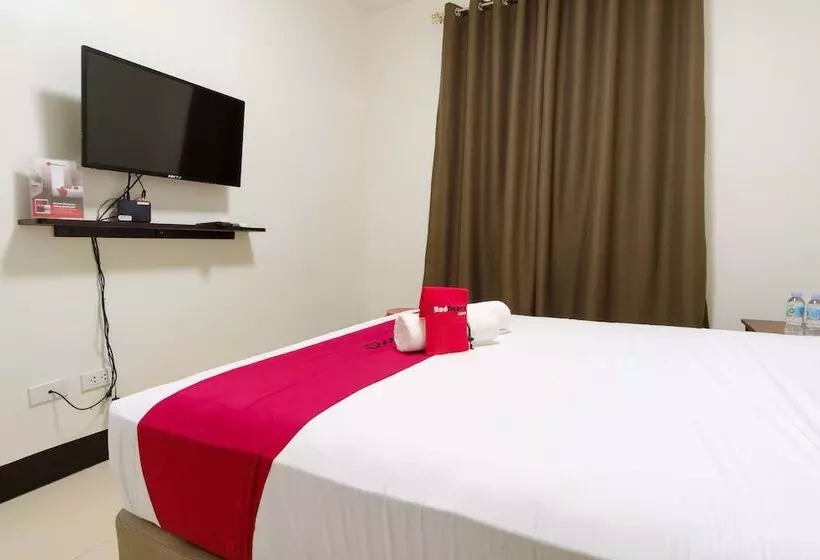 هتل Reddoorz Plus At Edsa Congressional